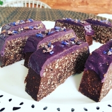 vegan_raw_aronia_chocolate_cake.JPG
